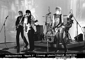 Modernettes live 013 jacklin fin