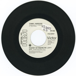 45 tommy ambrose   our summer song vinyl 02