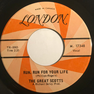 Great scots   ball   chain bw run  run for your life %282%29