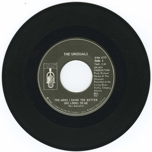 45 unusuals the more i drink the better she looks to me vinyl 01