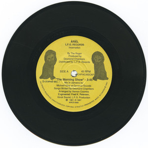45 desmond chambers   the morning show vinyl 01