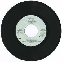 Femme Fatale b/w Super Star