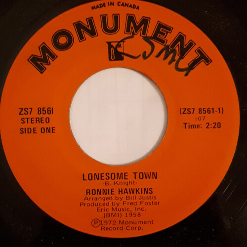 Kinky b/w Lonesome Town