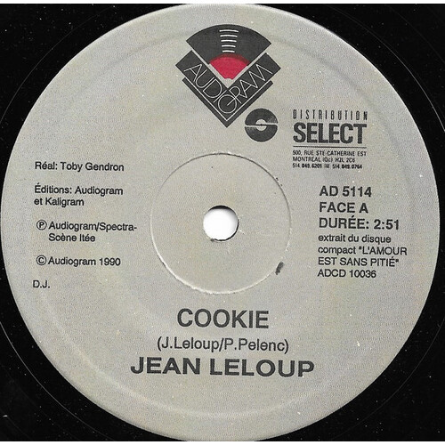 Cookie b/w Cookie
